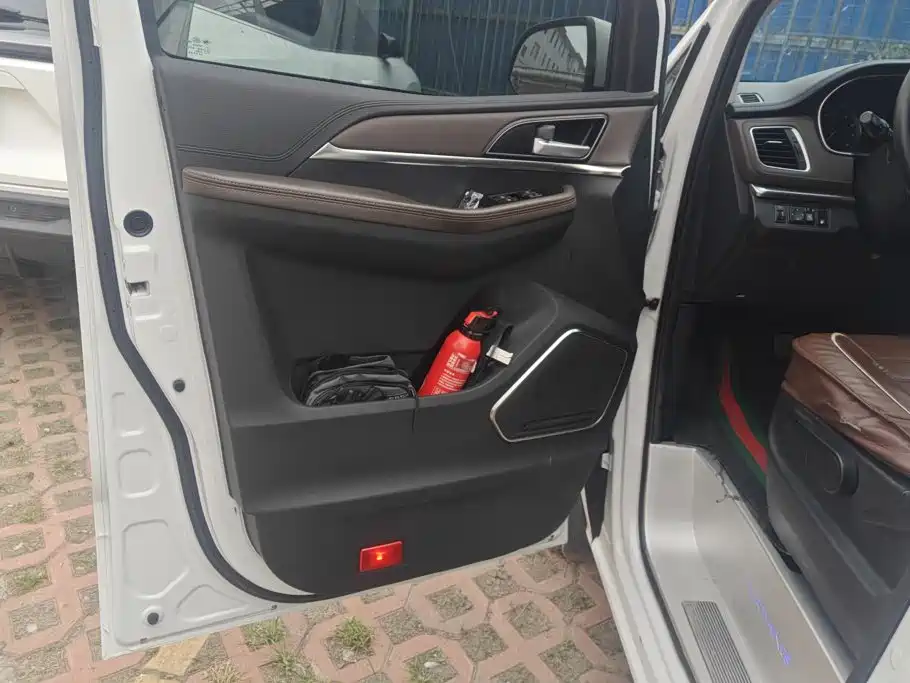 Dongfeng Fengxing Fengxing M7 2024 2022 Noble Series 2.0T Automatic Marquis Edition