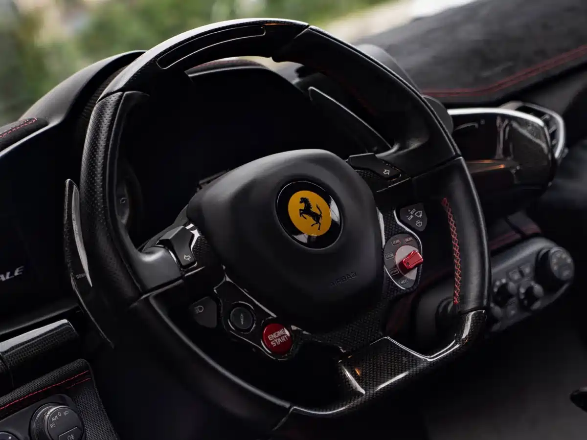 Photo 9 - Ferrari 458