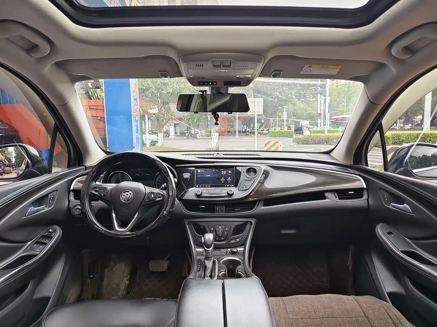 Buick Envision Plus 2020 20T FWD Leading фото 7