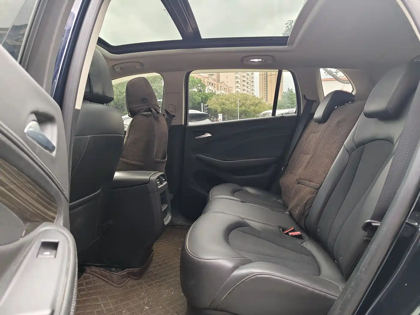 Buick Envision Plus 2020 20T FWD Leading фото 9
