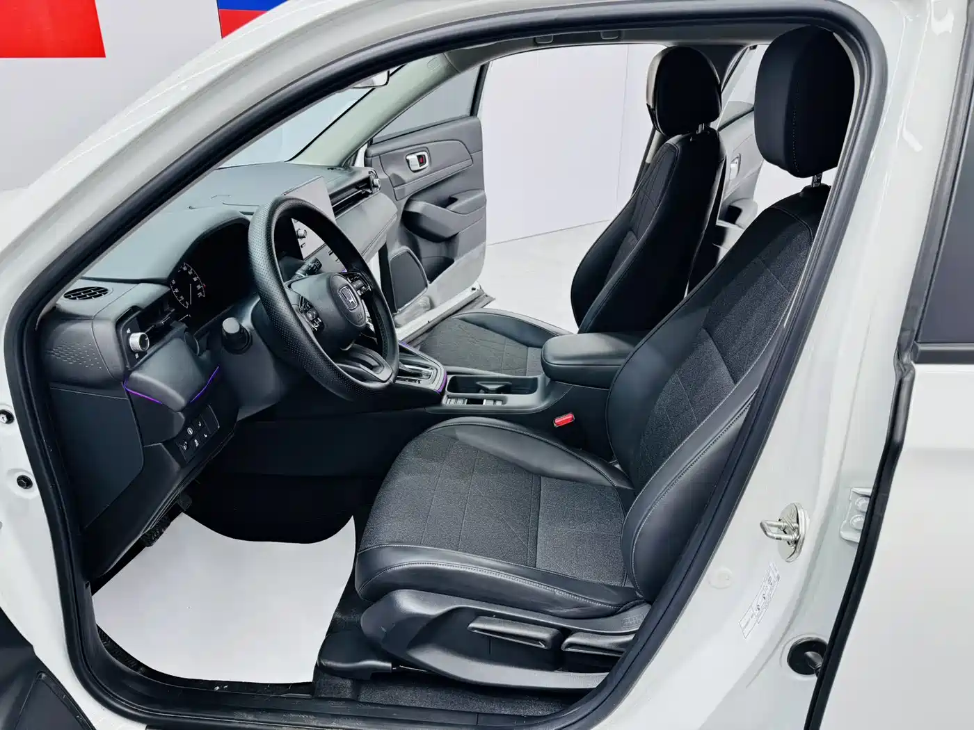 Honda Vezel 2023 2023 1.5L CVT Pioneer Edition