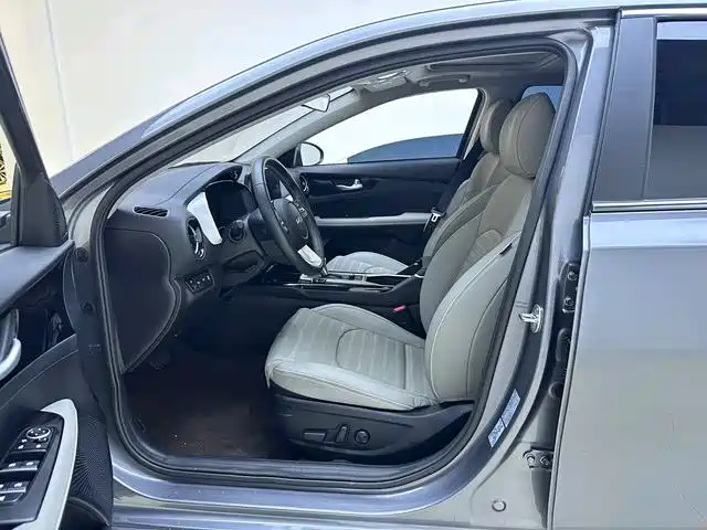 Kia K3 2025 2024 1.5L CVT Luxury Smart Edition