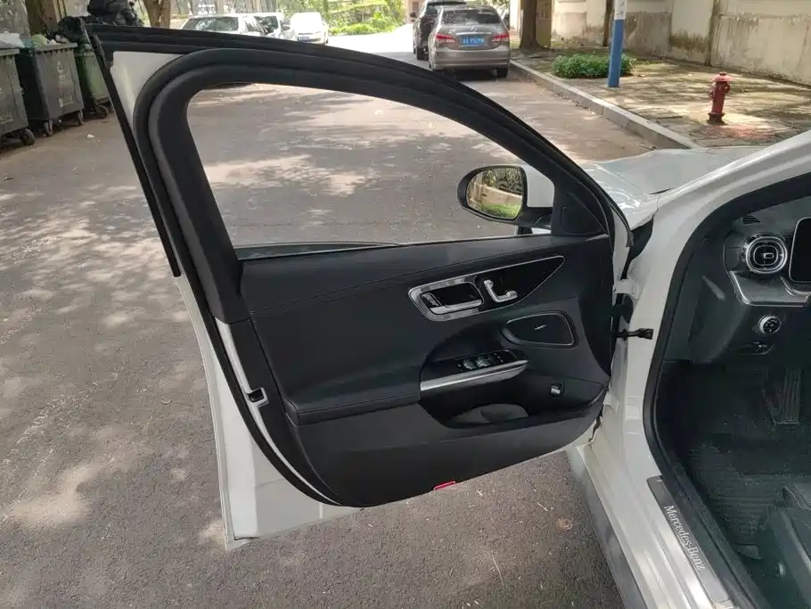 Фото 7 - Mercedes-Benz C-Class