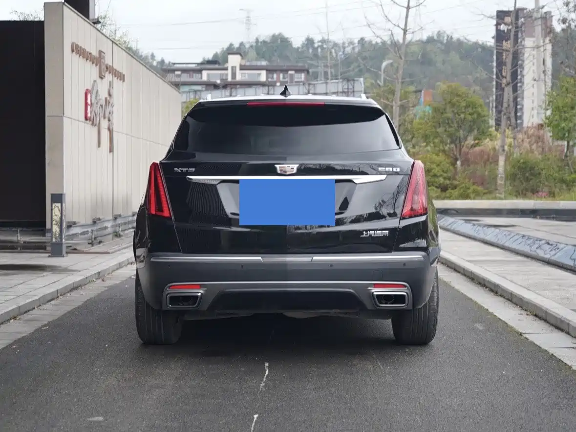 CADILLAC XT5