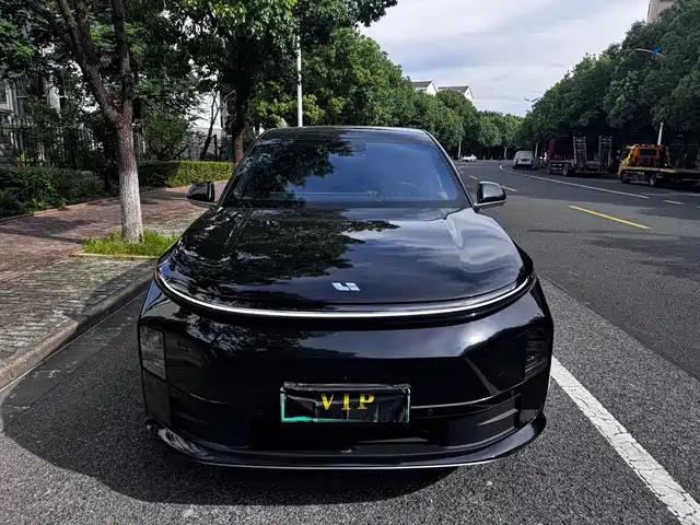 Li Auto L6 2024