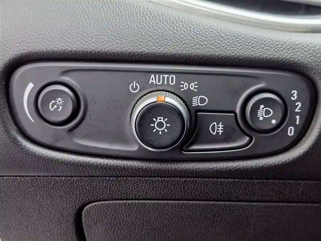 Chevrolet Malibu XL 2018 530T Auto RuiChi Edition фото 21