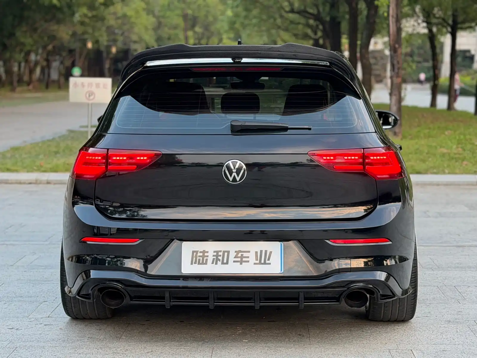 صورة 5 - Volkswagen Golf GTI