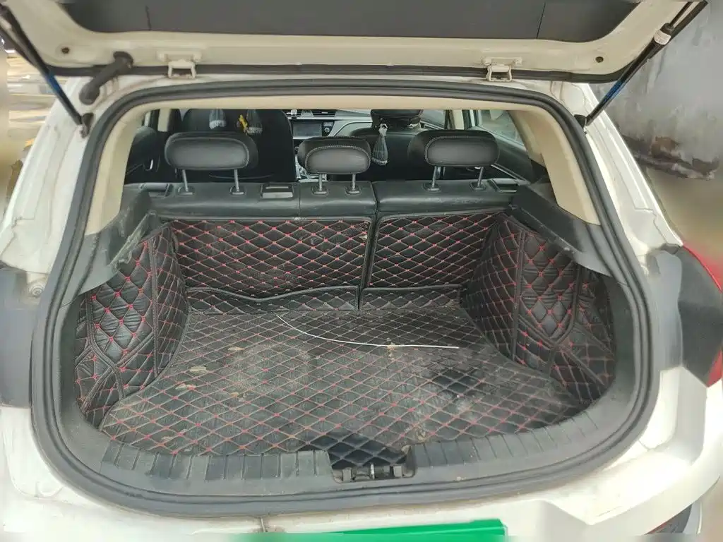 Photo 15 - Geely Emgrand GS