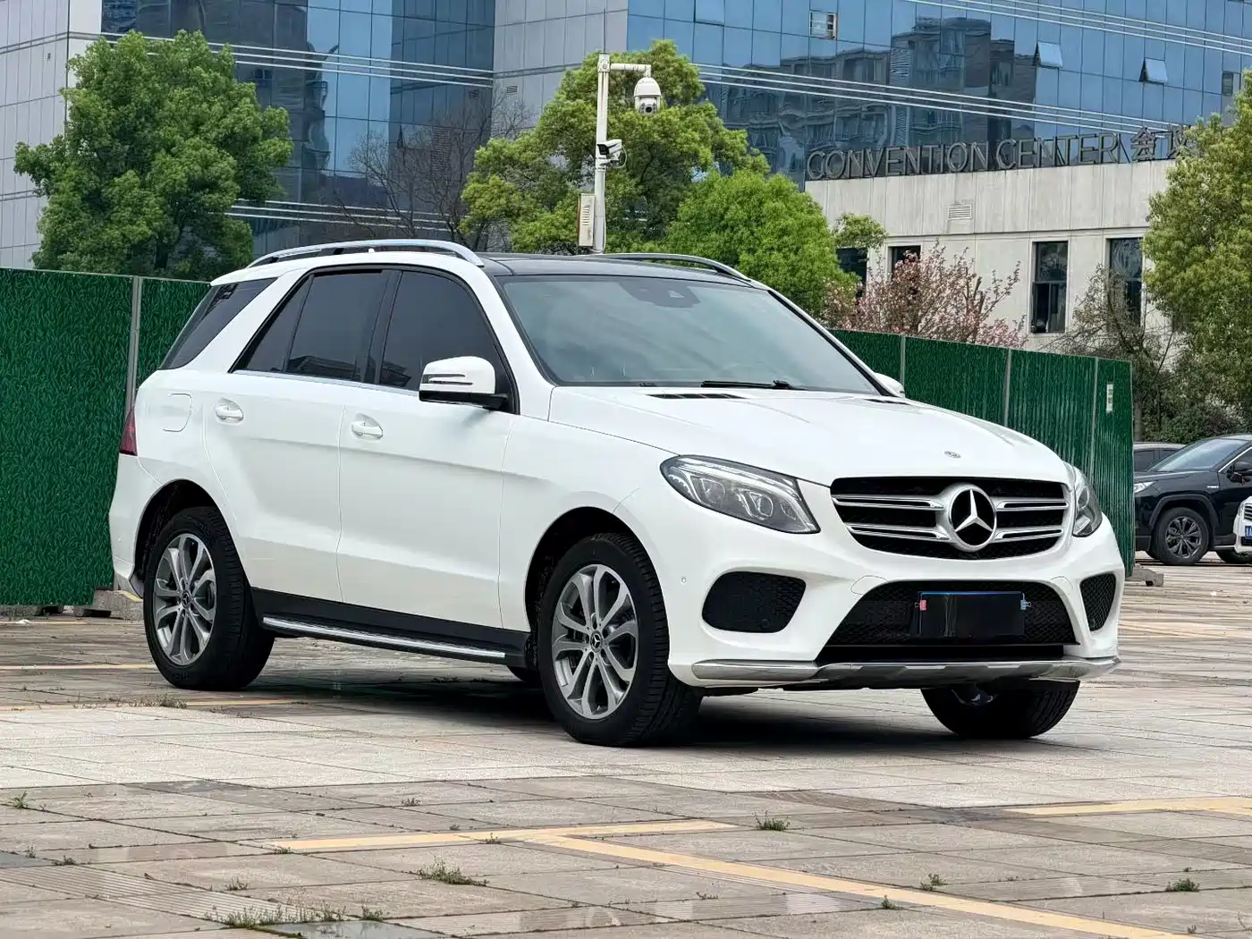 Mercedes-Benz GLE 2017 GLE 320 4MATIC Dynamic фото 3