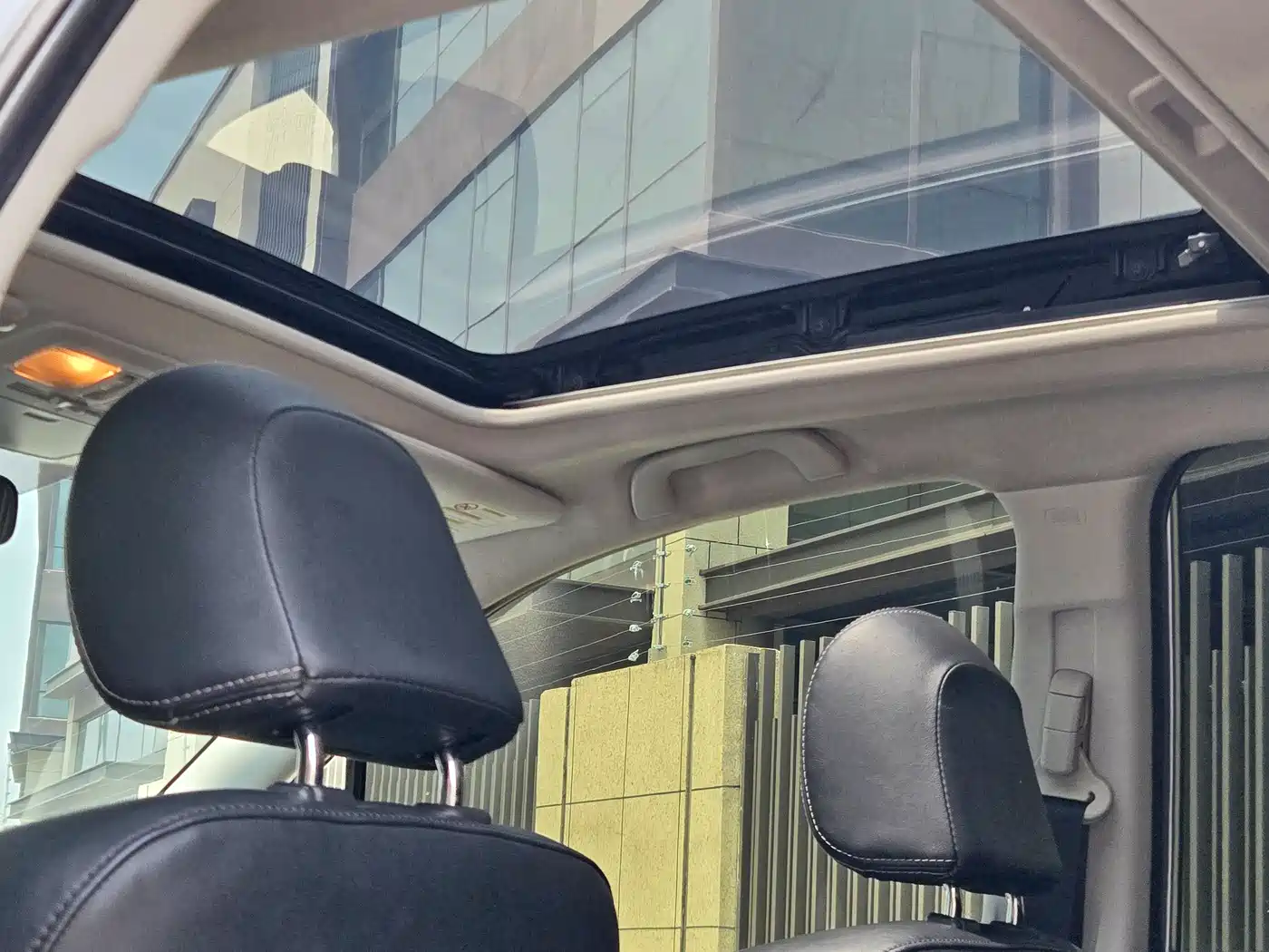 Subaru Forester 2013 2.5i Automatic Luxury Edition фото 10