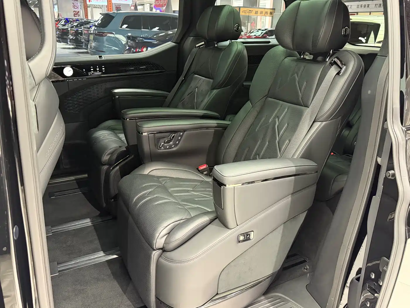 ZEEKR EXTREME KRYPTON 009