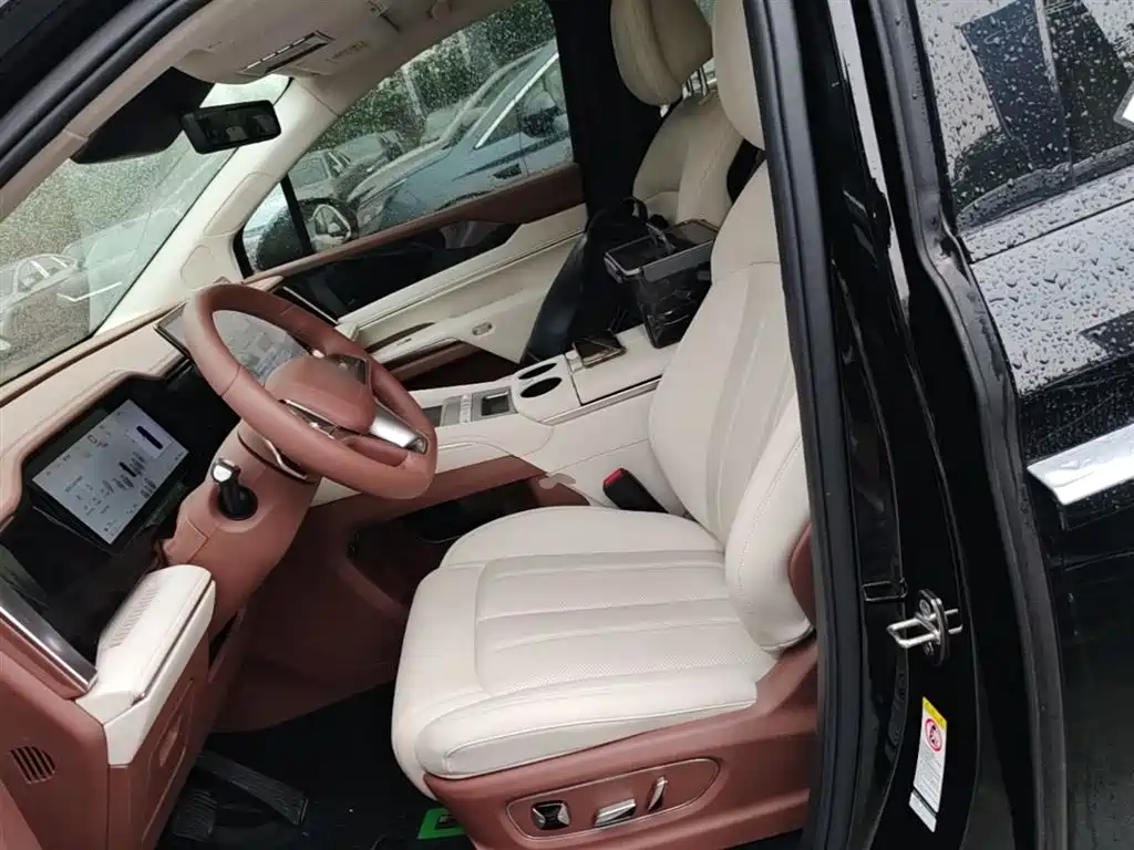 BYD Xia 2025 DM-i 1.5T 180km Excellence фото 15