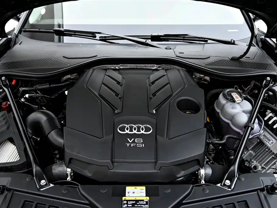 Photo 36 - Audi A8