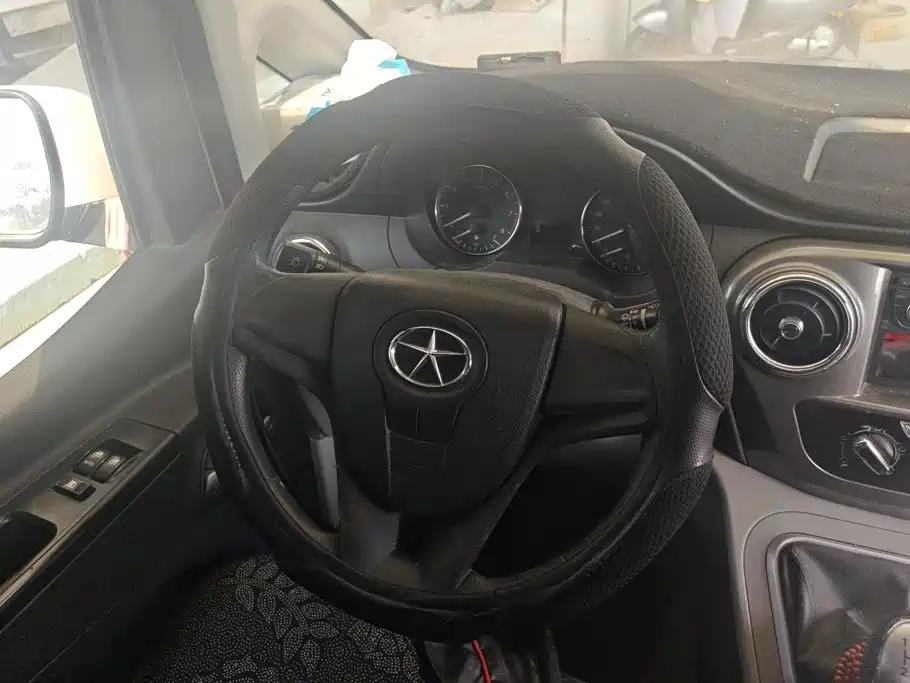 JAC Refine M3 2018 2016 IKEA Edition 1.6L Luxury