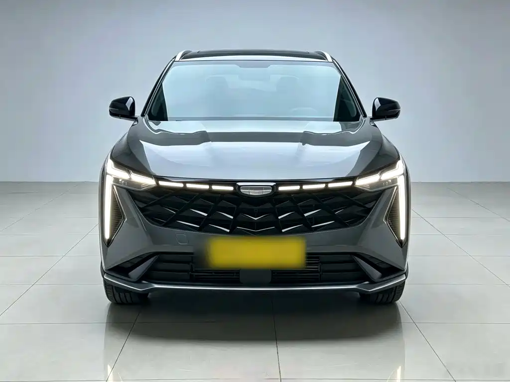 Фото 7 - Geely Atlas