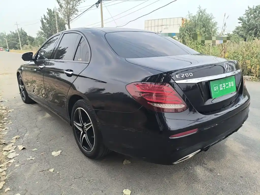 Photo 5 - Mercedes-Benz E-Class (Import)