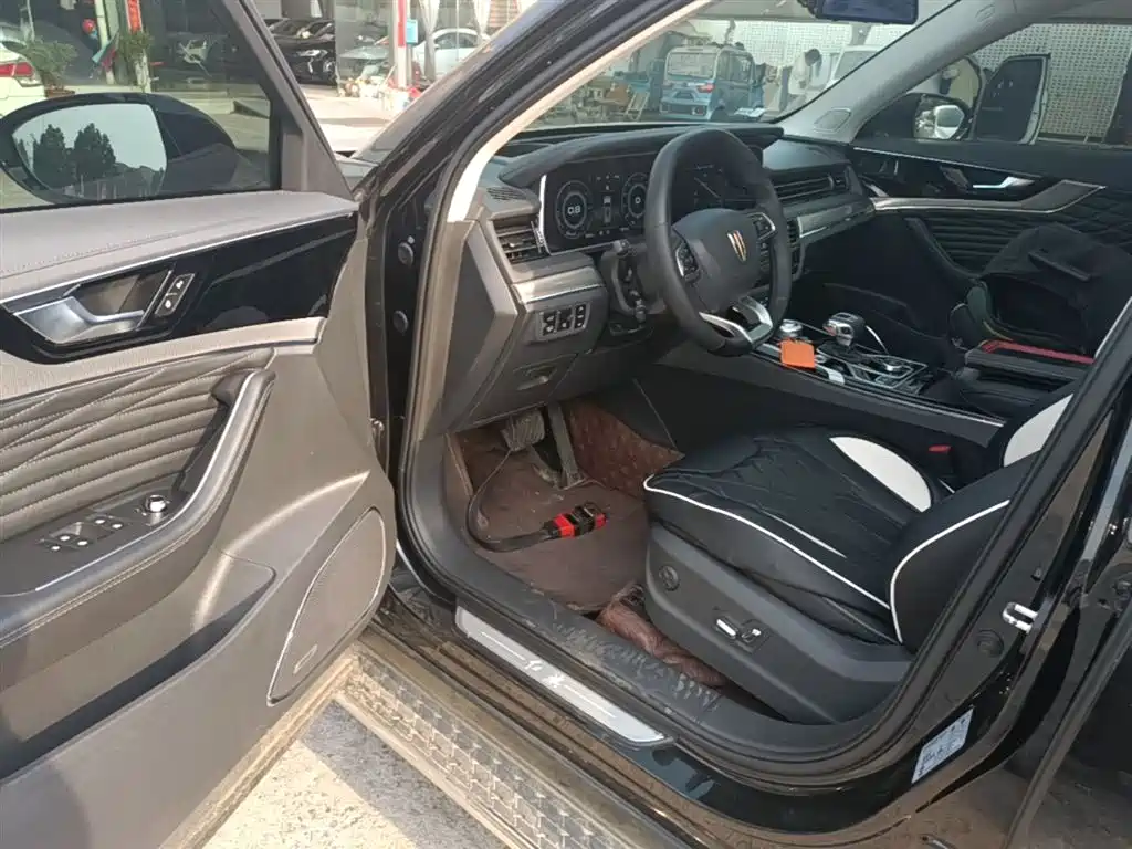 Hongqi HS5 2022 Facelift 2.0T Smart Flag Enjoyment Edition фото 16