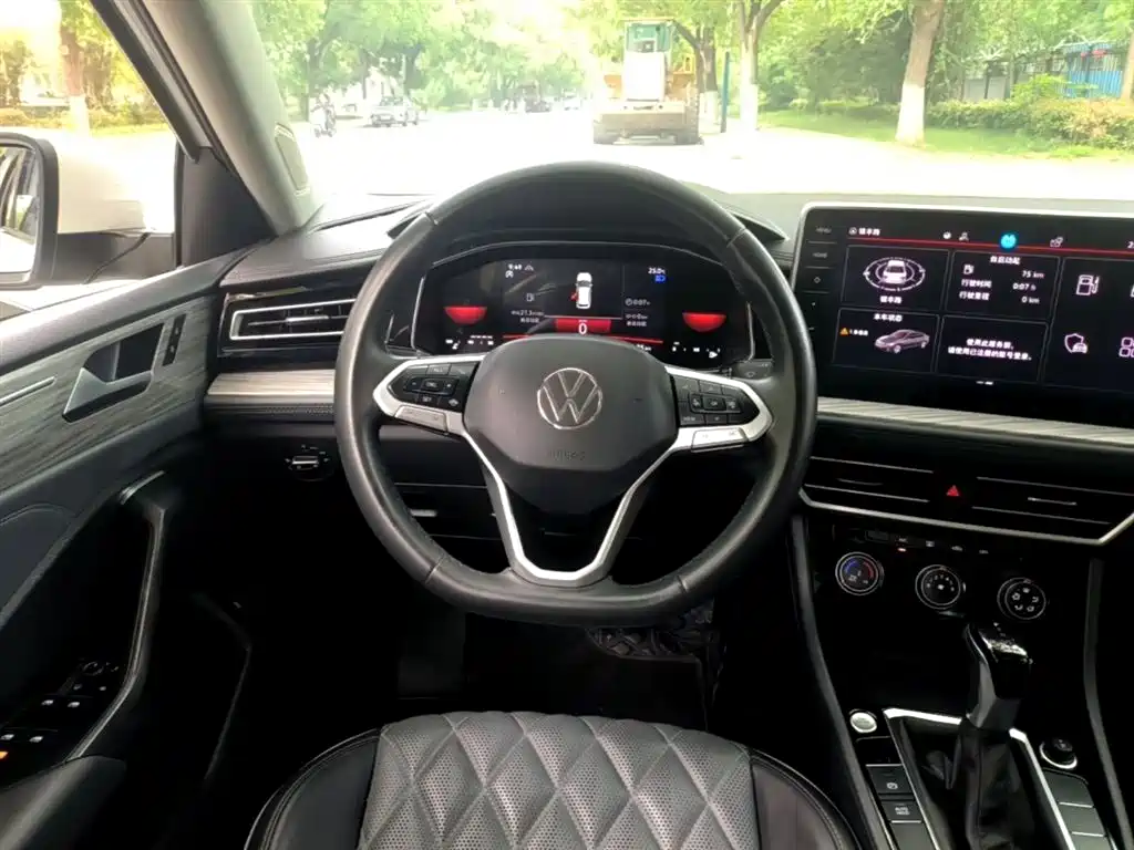 Volkswagen Sagitar 2023 300TSI DSG Surpassing Edition фото 11