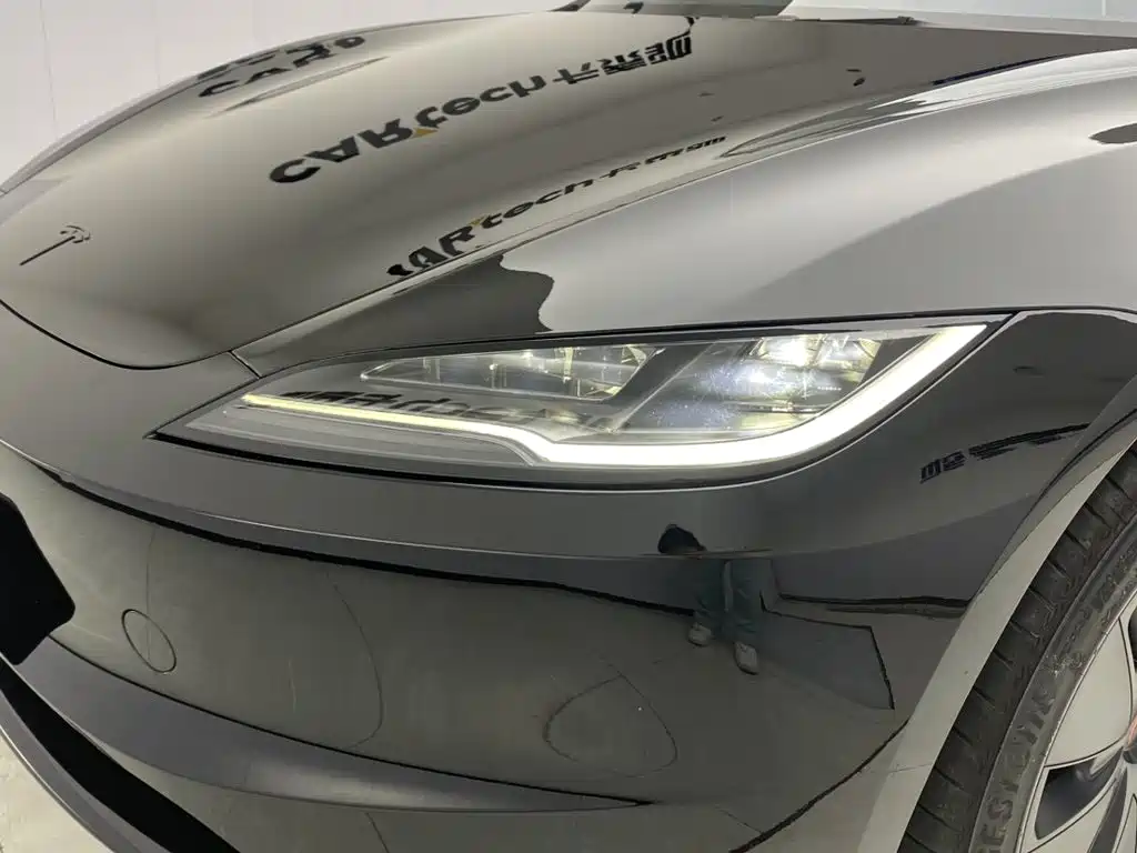 Фото 9 - Tesla Model 3