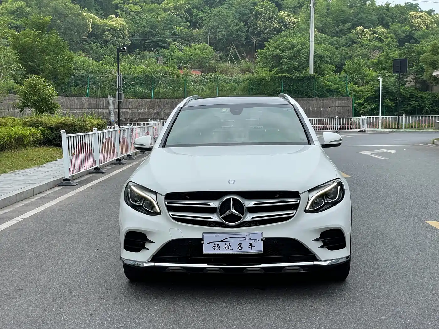 Mercedes-Benz GLC 2017 GLC 260 4MATIC Dynamic фото 2