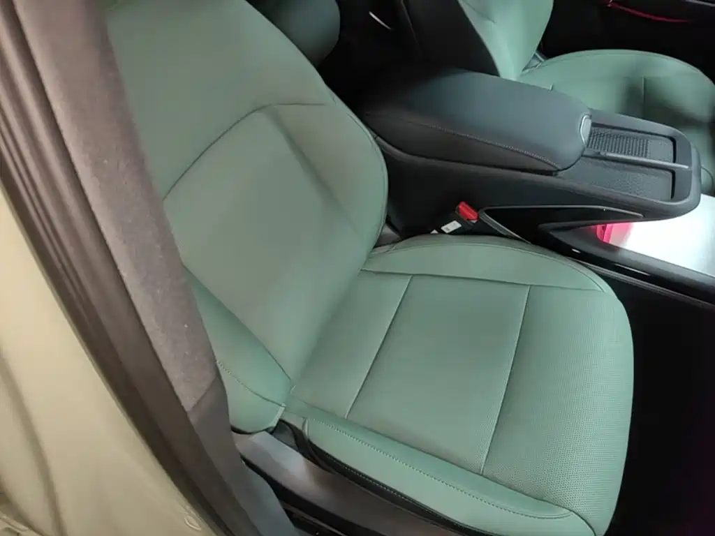 Hongqi EH7 2026 2025 690 Smart Selection Edition