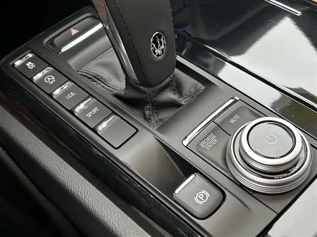 Maserati Ghibli 2024 2022 3.0T Modena