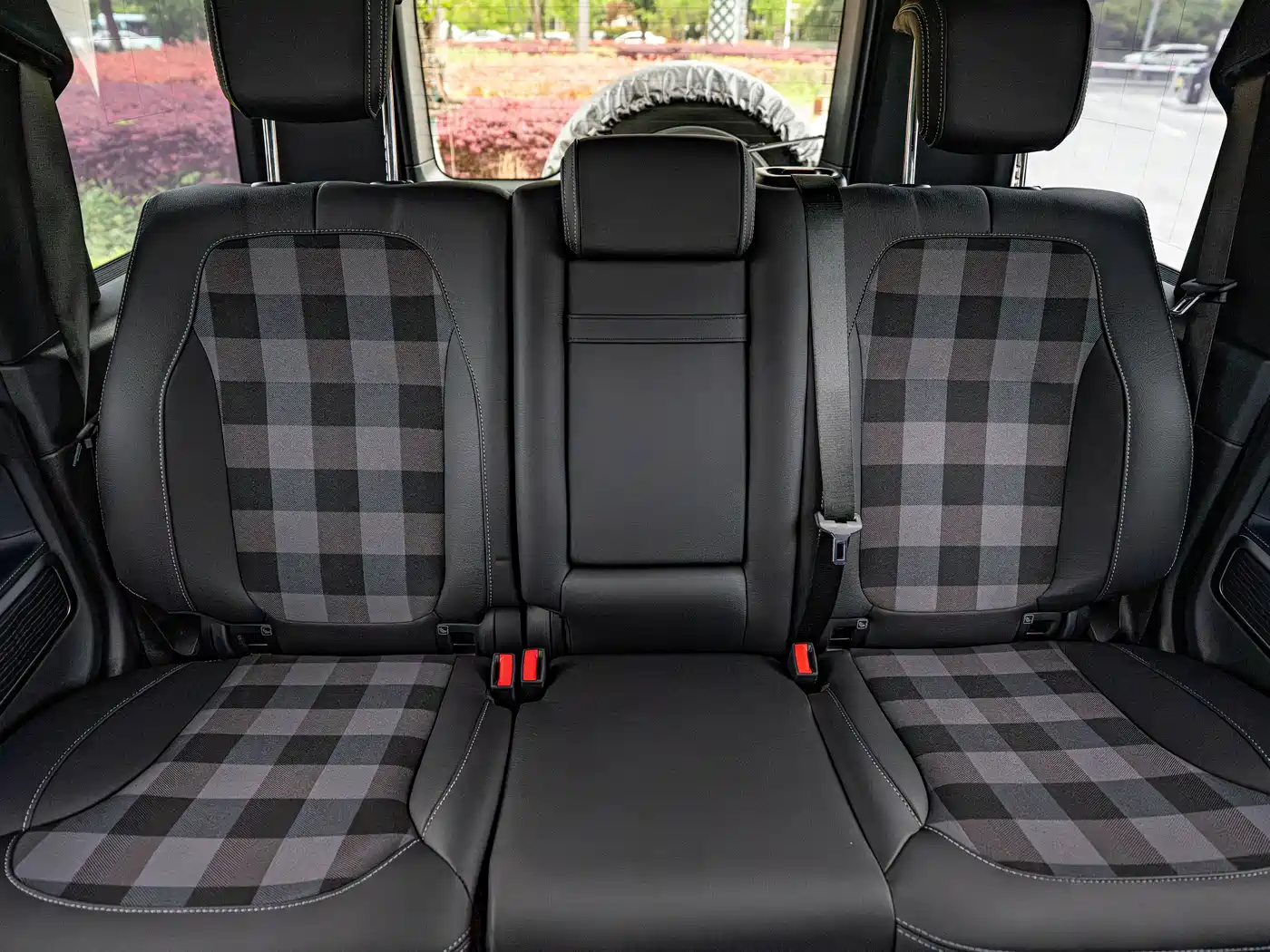 Mercedes-Benz G-Class фото 32