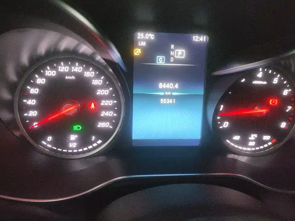 Mercedes-Benz GLC 2020 GLC 260 L 4MATIC Dynamic фото 2