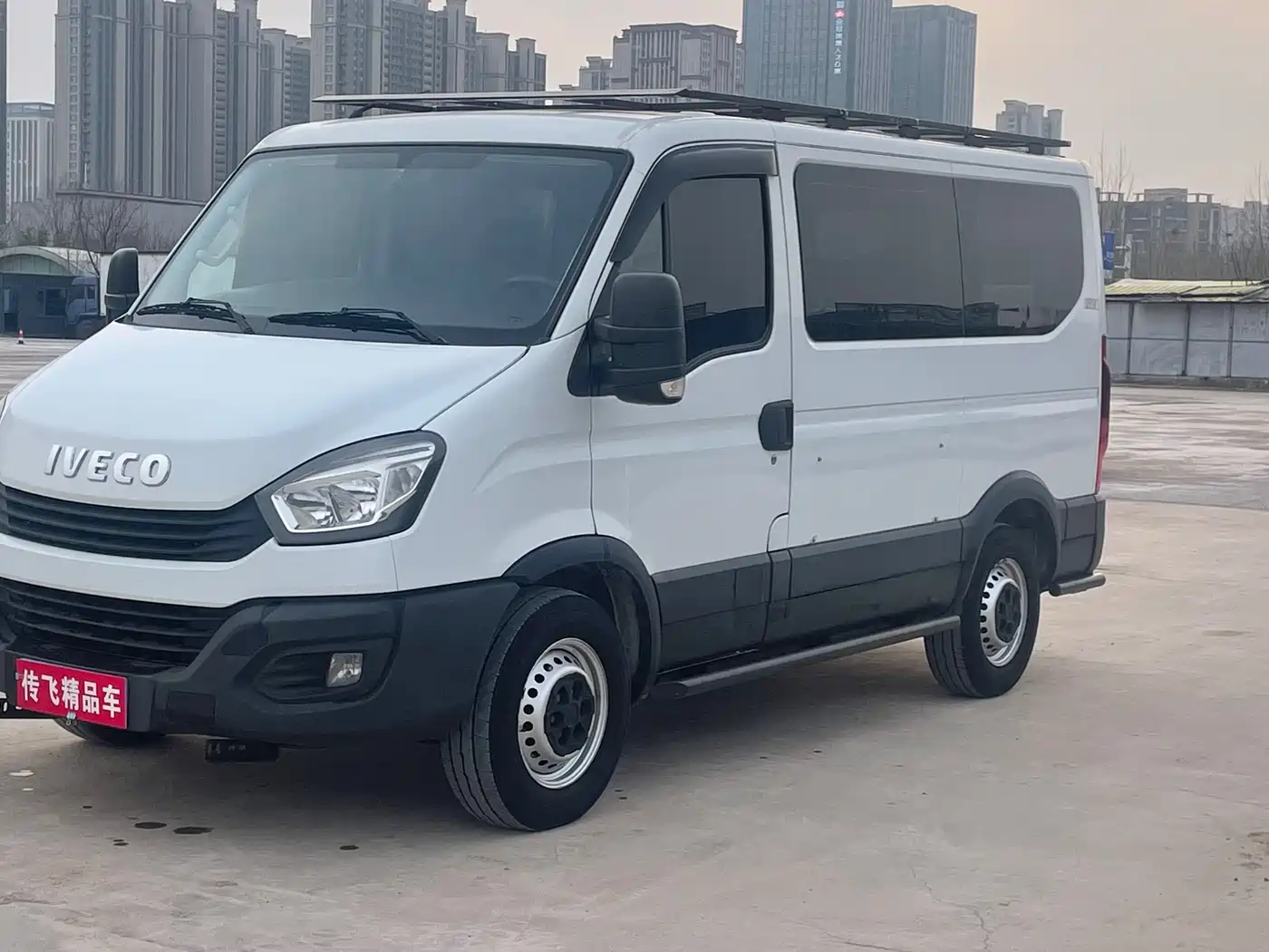 Iveco Daily 2020 Model 3.0T 30th Anniversary Manual All-round Edition F1C фото 3