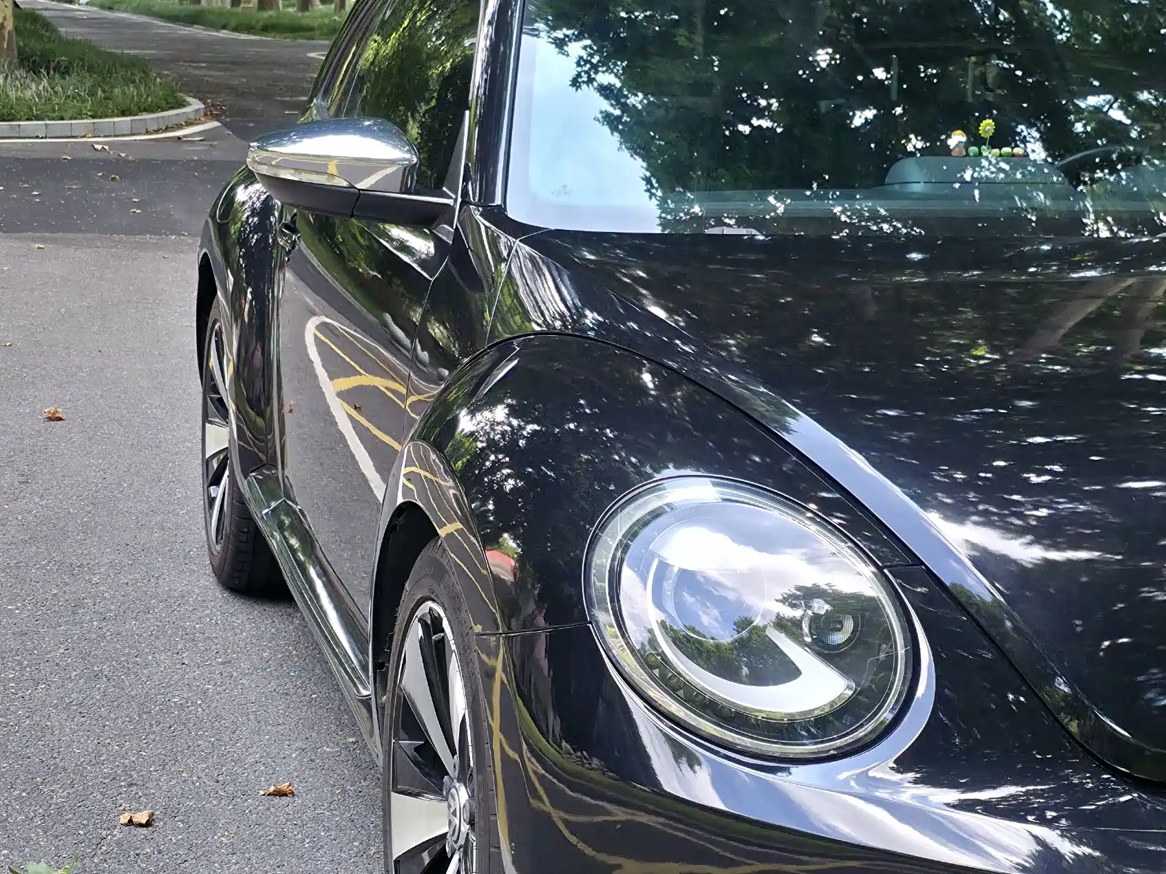Photo 9 - Volkswagen Beetle