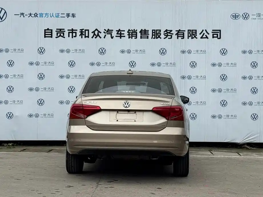 Volkswagen Jetta 2019 Dream Edition 1.5L Auto Comfort фото 4