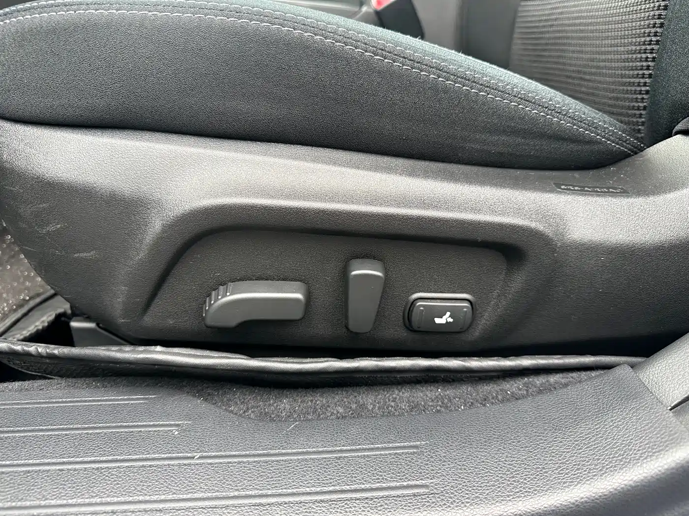 Subaru Legacy 2020 2.5i AWD Style Edition фото 12