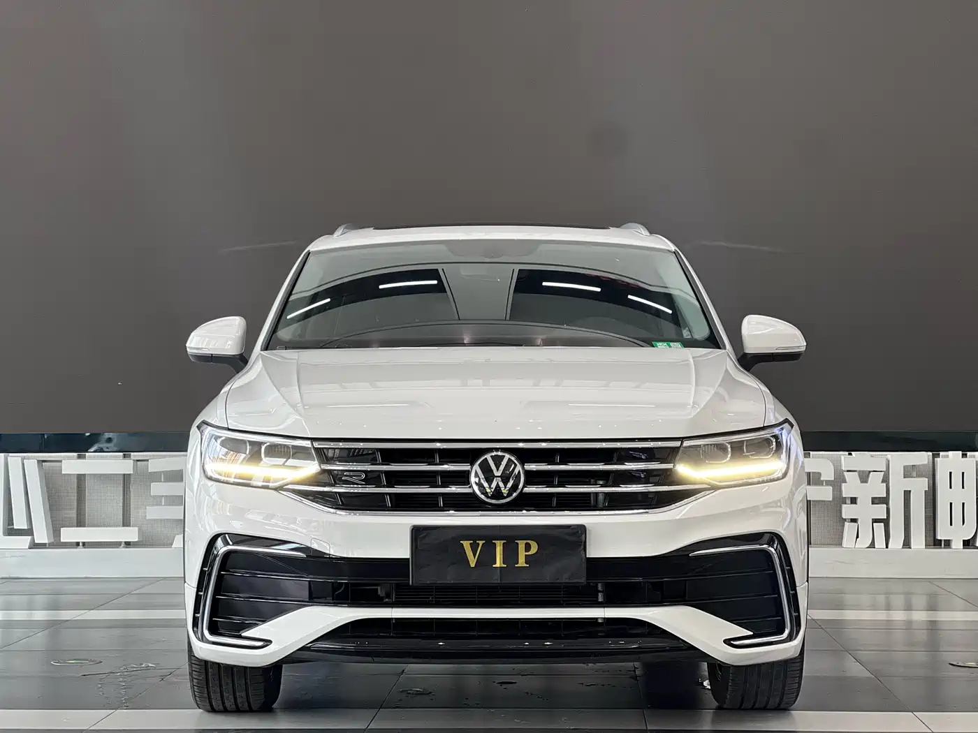 Volkswagen Tiguan X 2021 330TSI 2WD Premium Edition фото 2