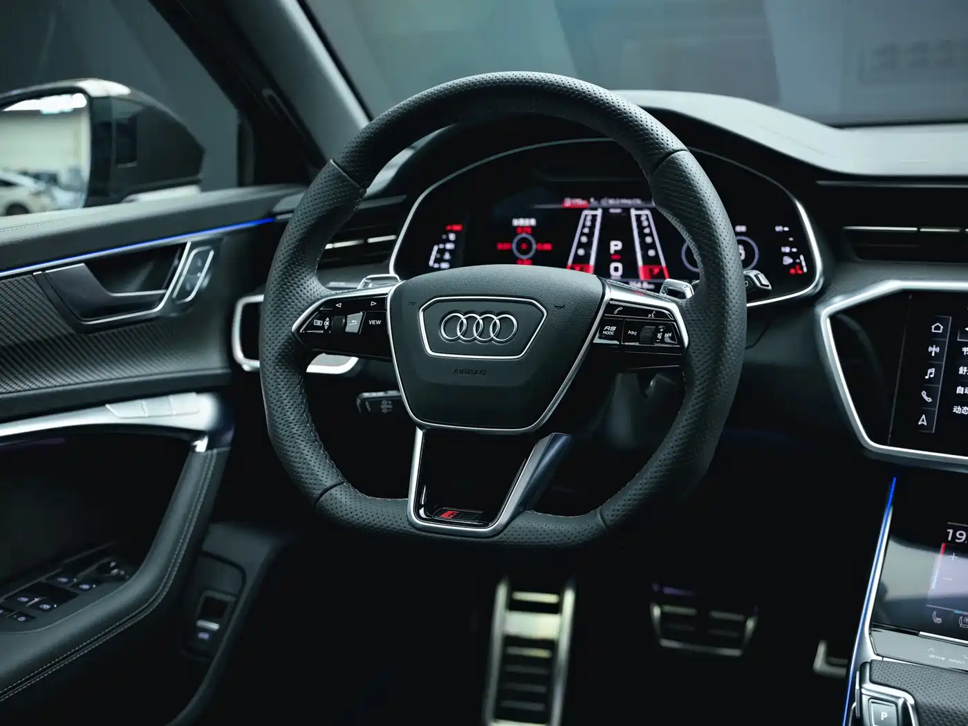 Audi RS 6 2021 RS 6 4.0T Avant фото 18
