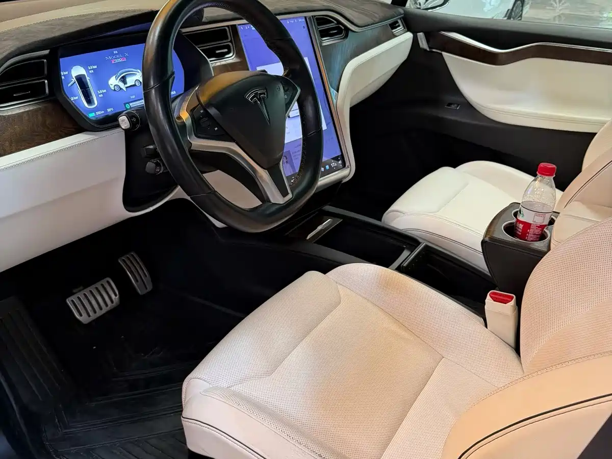 Tesla Model X 2016 2016 Model X P100D Performance