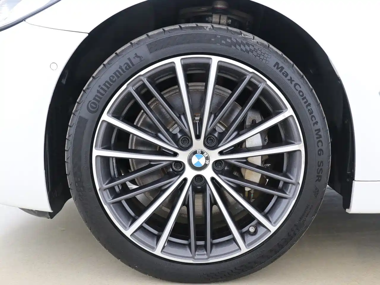 BMW 5 Series 2021 530Li Leading M Sport Package фото 5
