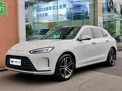 AITO M5