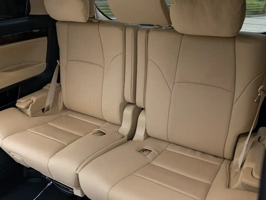 Toyota Alphard 2021 Hybrid 2.5L Luxury фото 26