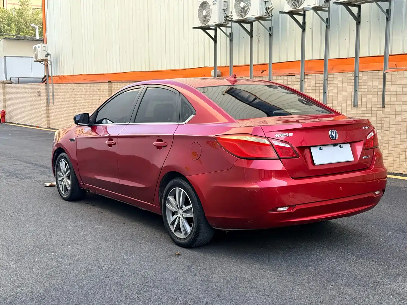 Фото 7 - Changan Eado