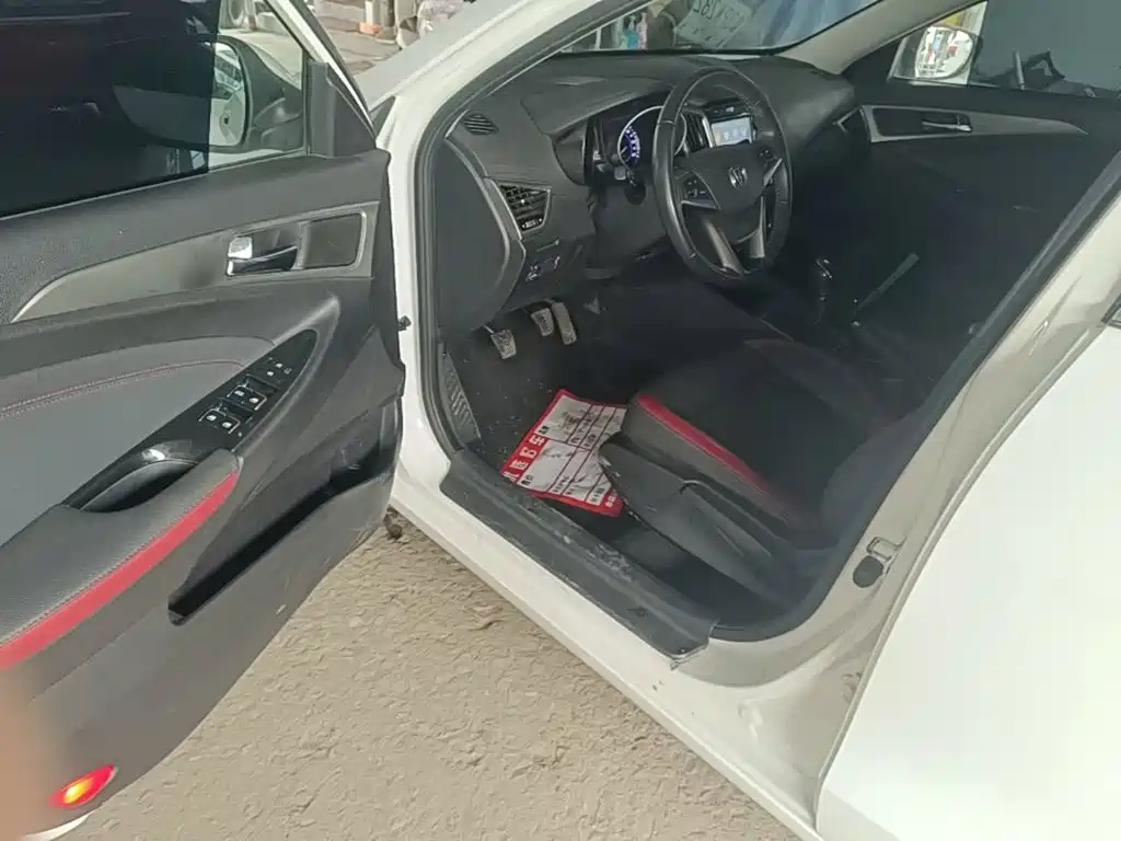 Changan Eado XT 2018 2016 1.6L Manual Stylish Cool Edition