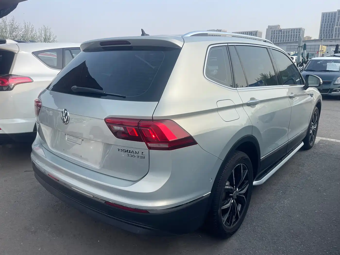 Volkswagen Tiguan L 2019 330TSI Automatic 2WD Smart Luxury Edition China VI фото 4