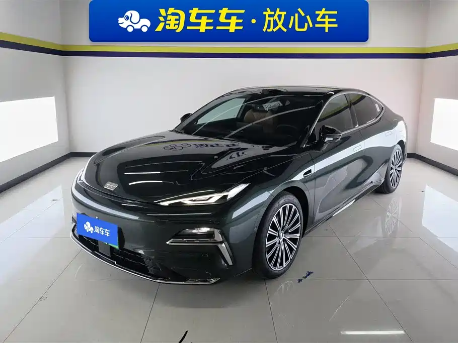 Geely Galaxy Galaxy Xingyao 8 2025 130km EM-P Starship Edition