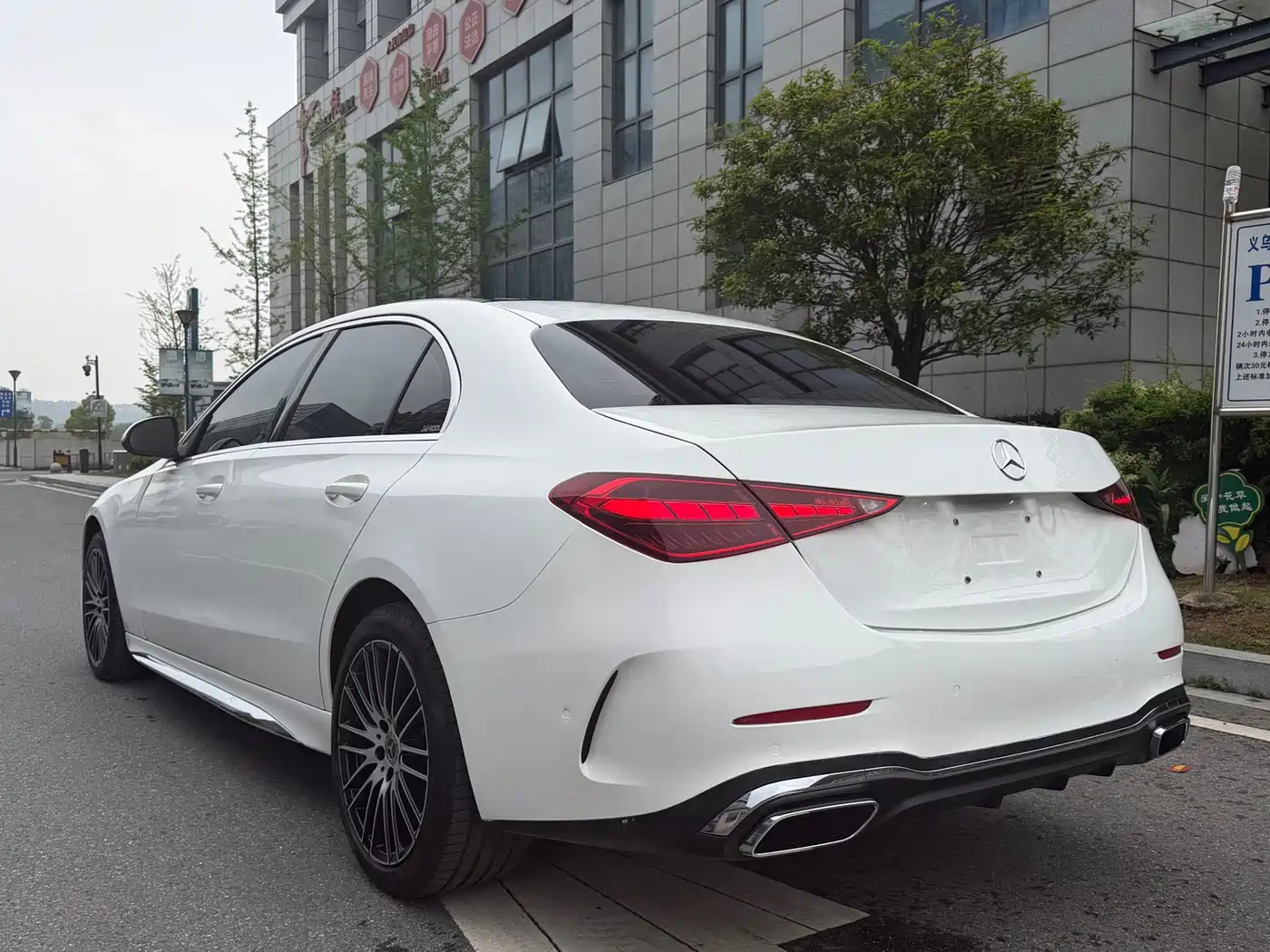Mercedes-Benz C-Class 2022 C 260 L Sport Edition фото 16