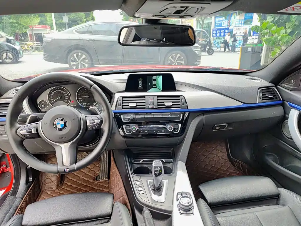 Photo 9 - BMW 4 Series