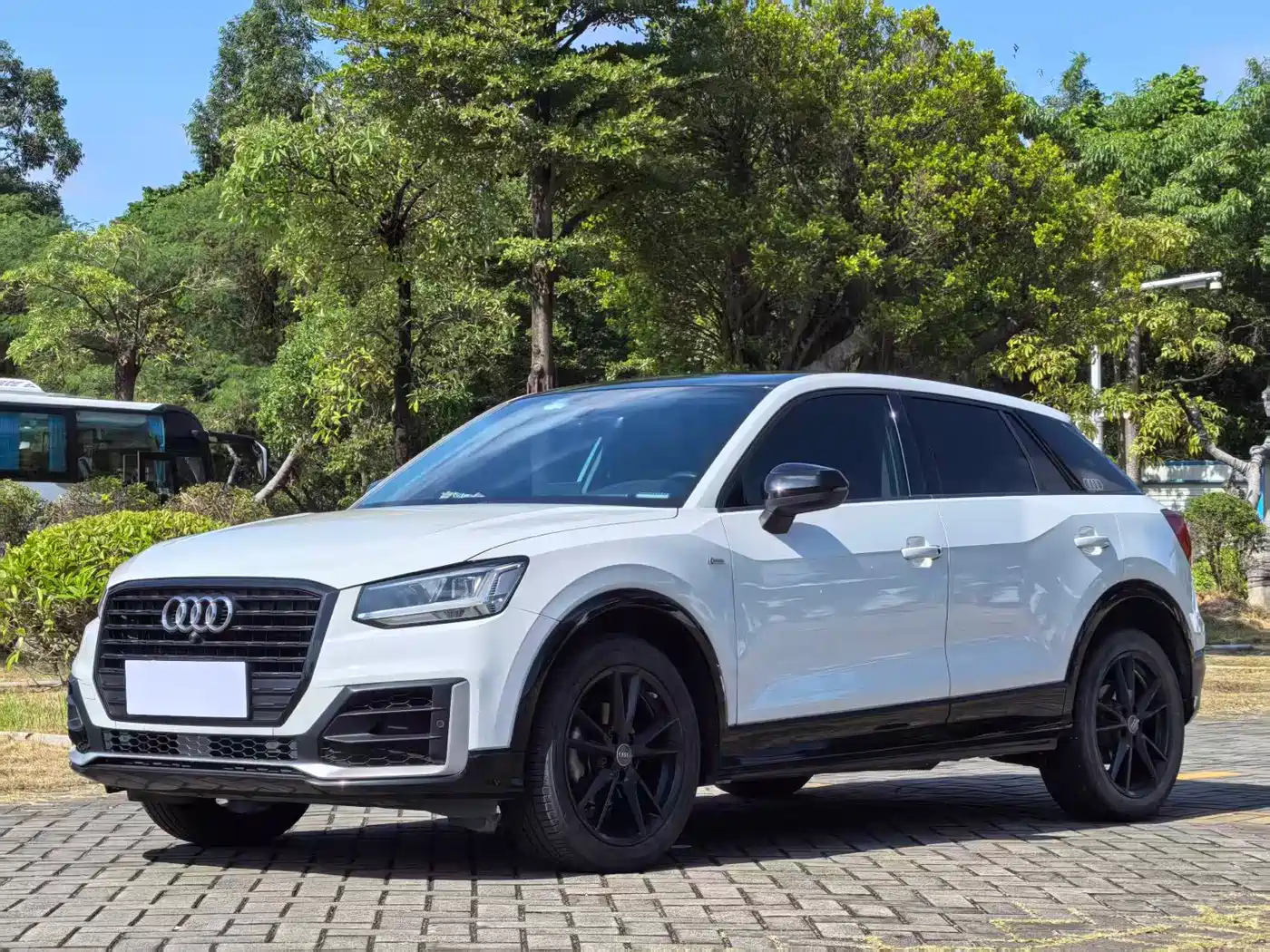 Audi Q2L 2021 35 TFSI Progressive Dynamic
