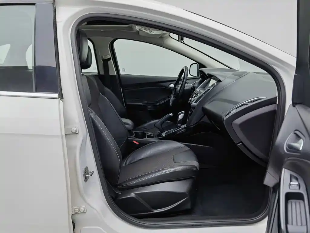 Photo 23 - Ford Focus