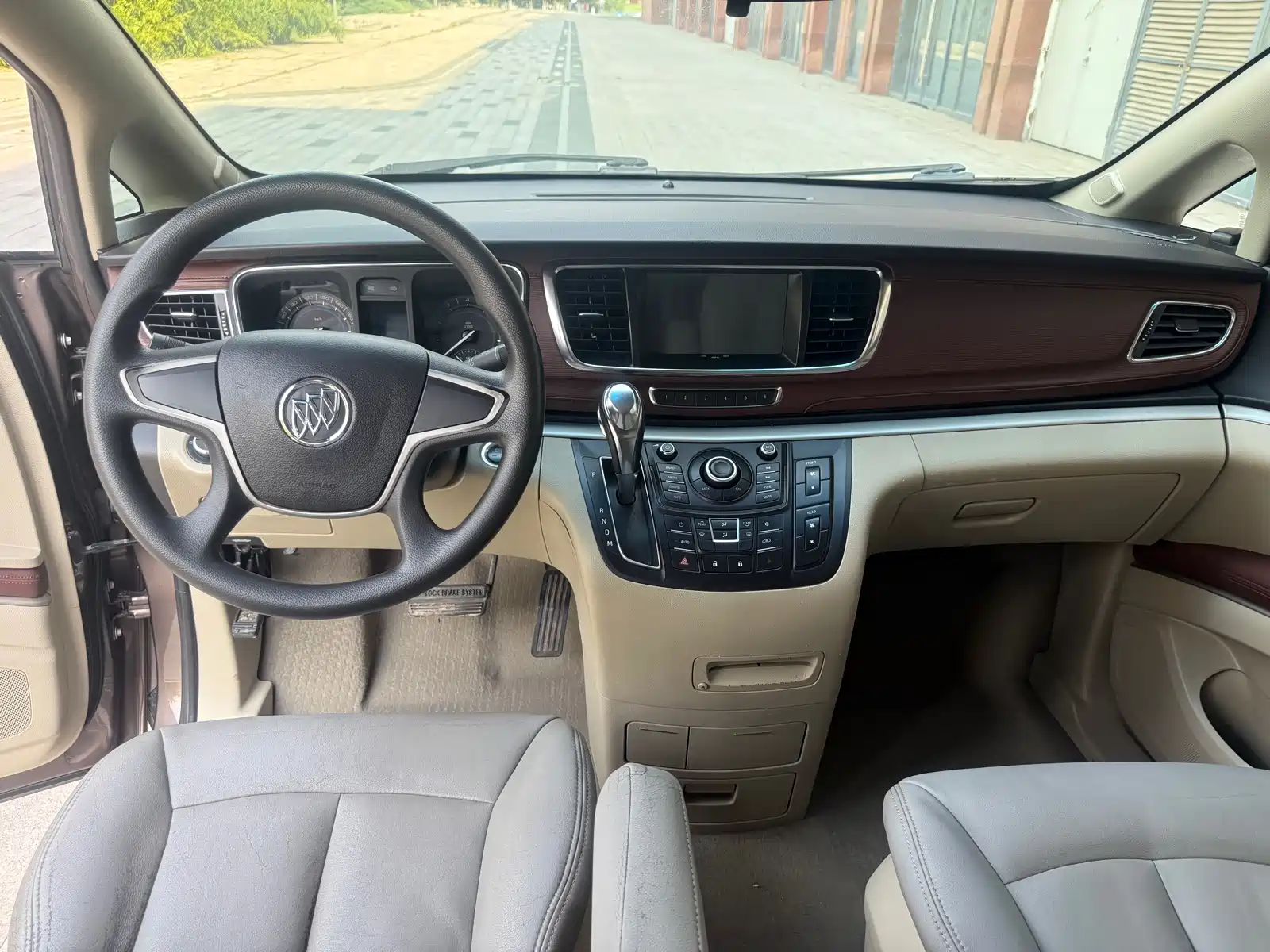 Фото 6 - Buick GL8