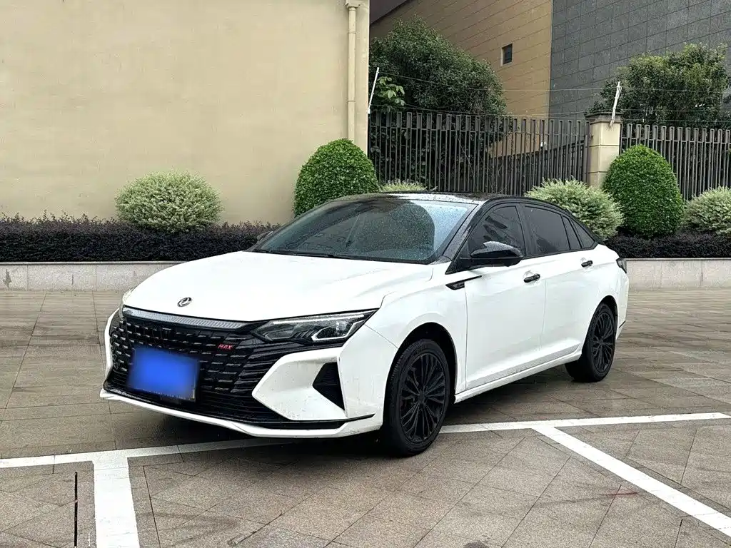 Dongfeng Aeolus Yixuan MAX 2022 2021 1.5T Super Cool Dad Edition