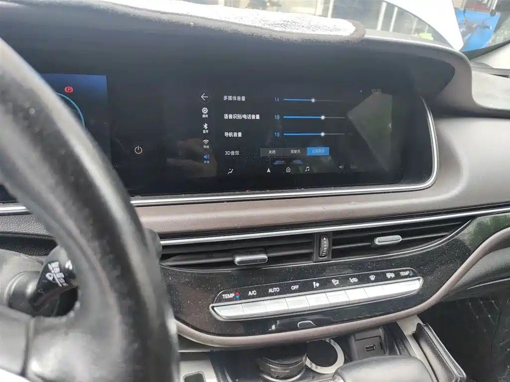 GAC Trumpchi Trumpchi M6 2019 270T DCT Prestige Edition (6-seater) (China VI) фото 6