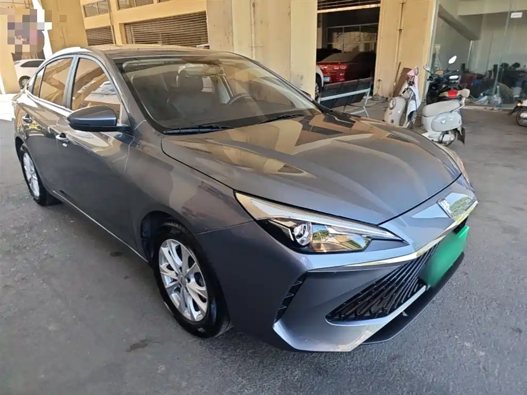 Фото 4 - Roewe i5